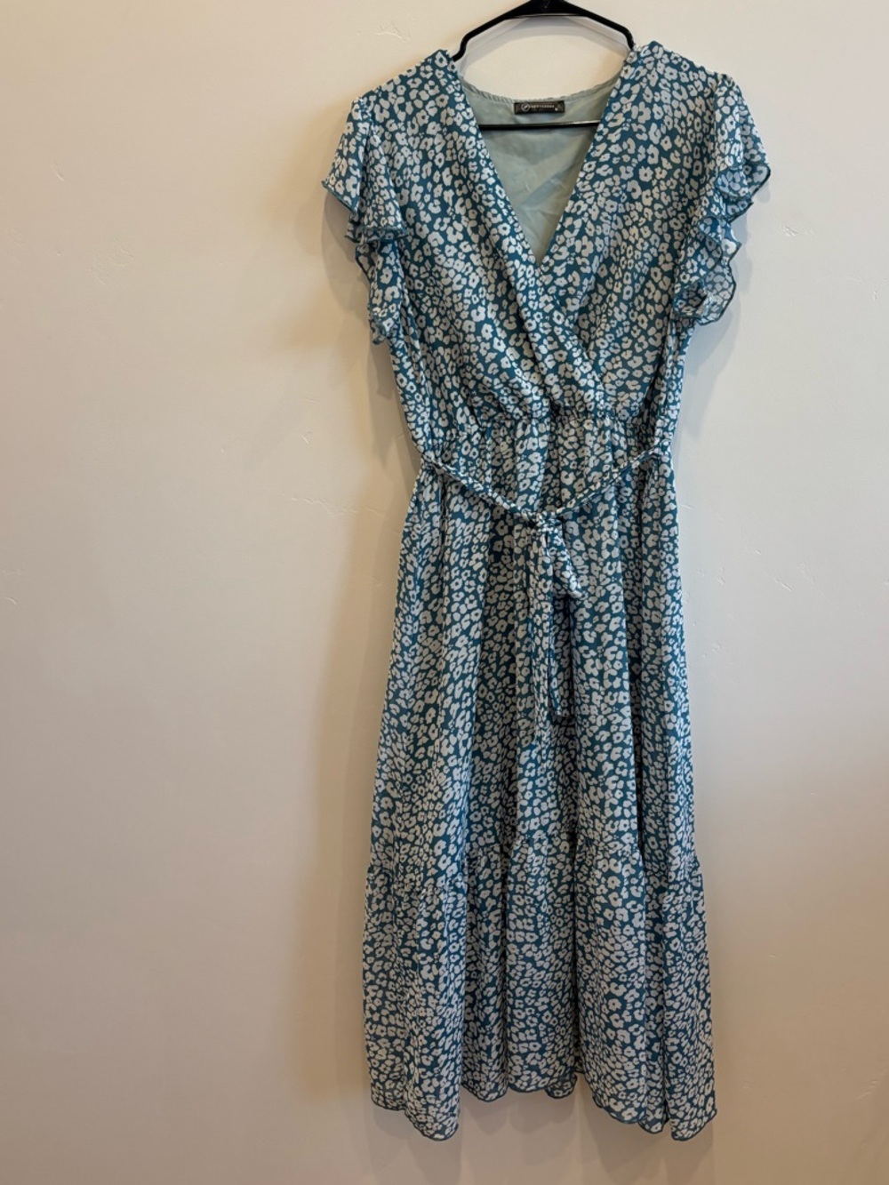 Blue Floral Tie-Waist Maxi Dress with Flutter Sleeves